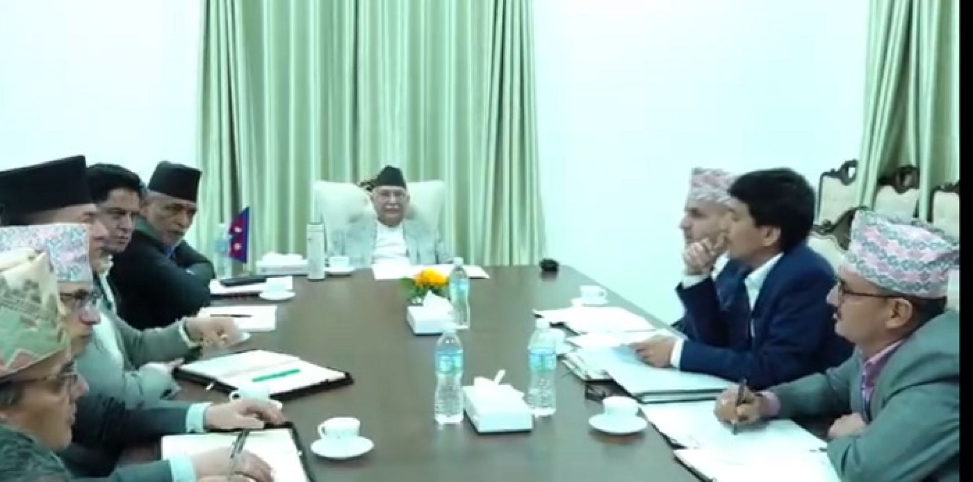प्रधानमन्त्रीको कटाक्ष: कृषि सामाग्री र साल्ट ट्रेडिङको कार्यशैलीले नेताले गाली खानुपर्याे